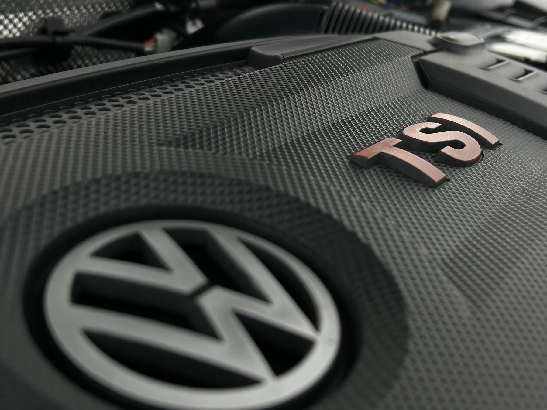 Detalle de motor TSI de un vehículo revisado por GH Autos